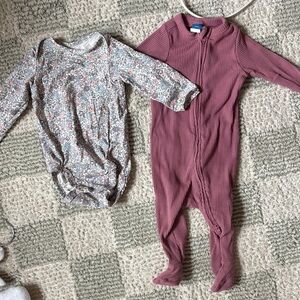 Old Navy Floral and Mauve Kids Footies